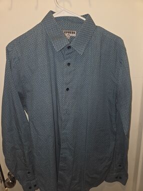 Express Men Sz L Fitted Long Sleeve Button Down Shirt Green All Over Print.